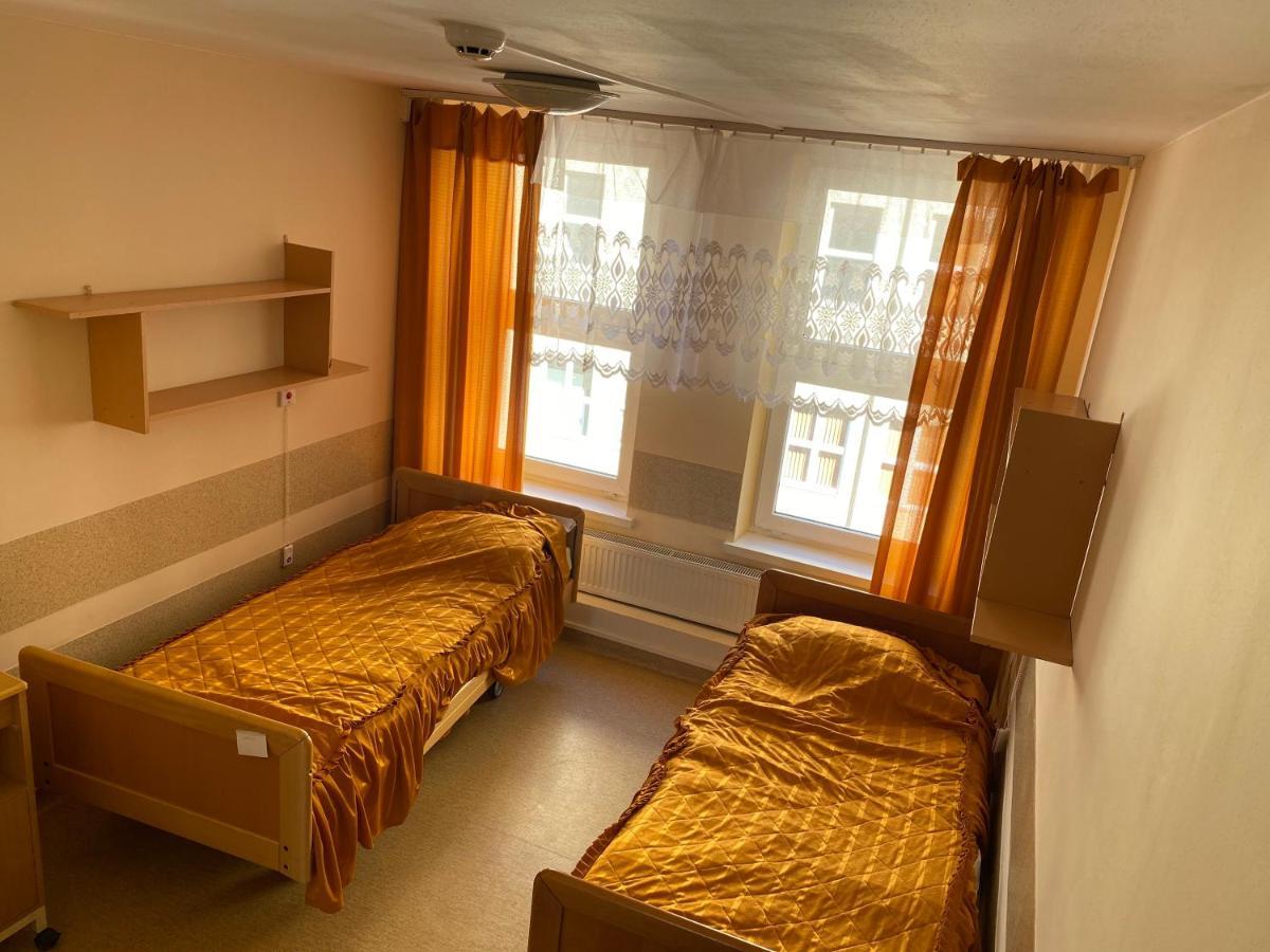 Dom Opieki Nestor Hotel Varsó Kültér fotó